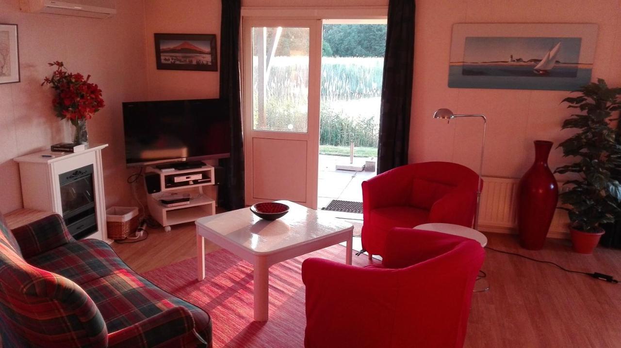 Villa Het Boothuis à Sint-Annaland Extérieur photo